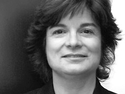 Carolyn Porco nás zve na cestu k Saturnu